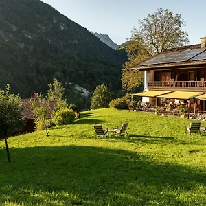 Hotel Hotel&chalets Lampllehen ***